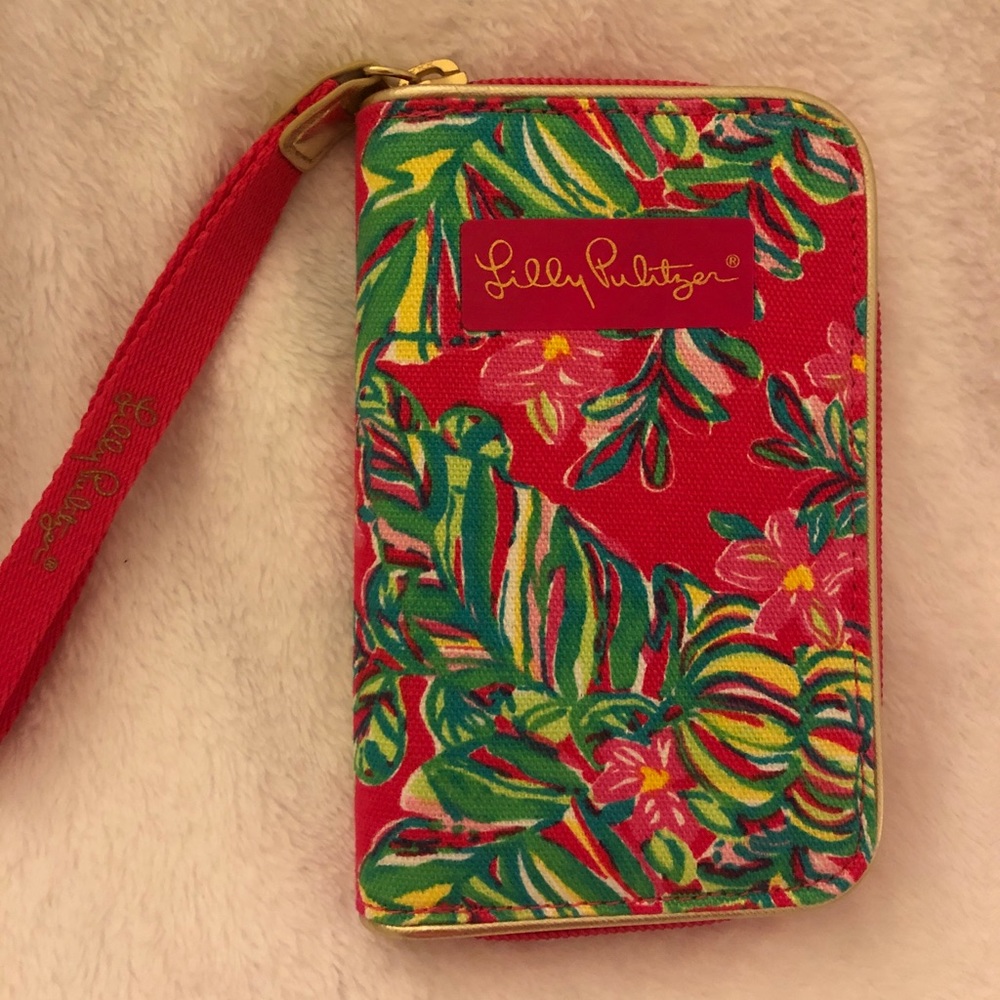 Lily Pulitzer pink wristlet with card & Id holder
